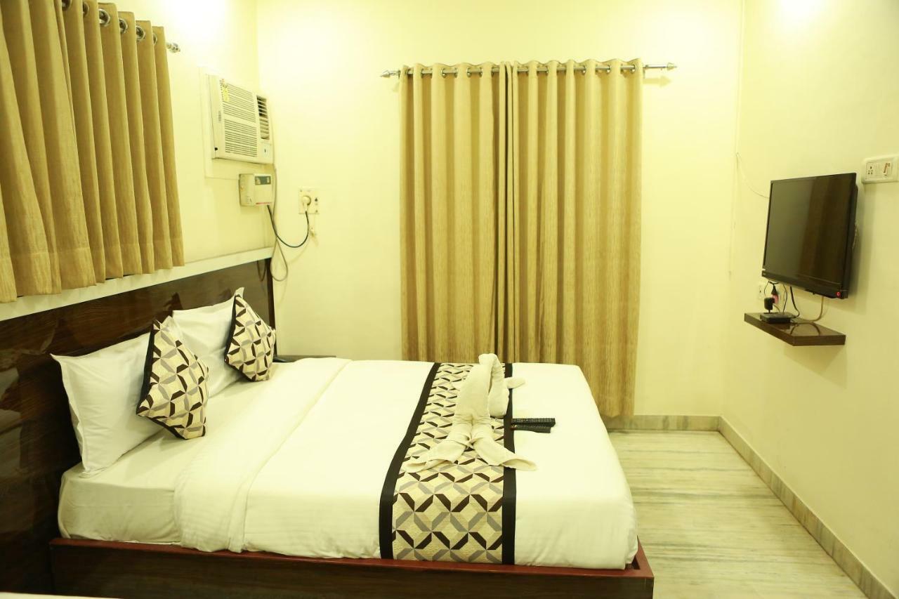 Sr Residency Hotell Chennai Exteriör bild